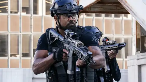 S.W.A.T. 8