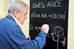 Probudím se včera